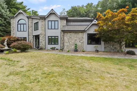 Exterior - 17 Shingle Mill Rd, Irondequoit, NY 14609 photo 2 of 7