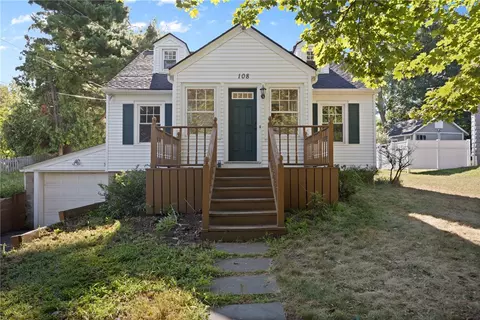 108 Kreag Rd, Perinton, NY 14450