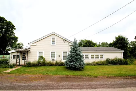 16305 Ridge Rd W, Murray, NY 14470