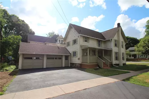 62 Monroe Ave, Sweden, NY 14420