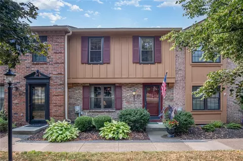 33 Georgetown Ln, Perinton, NY 14450