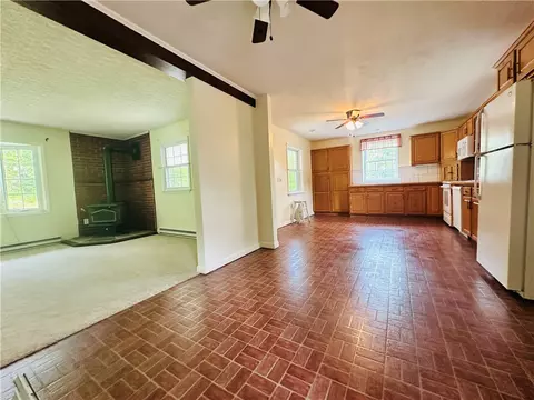 Living - 17 Seneca Trce, Erwin, NY 14870 photo 2 of 7