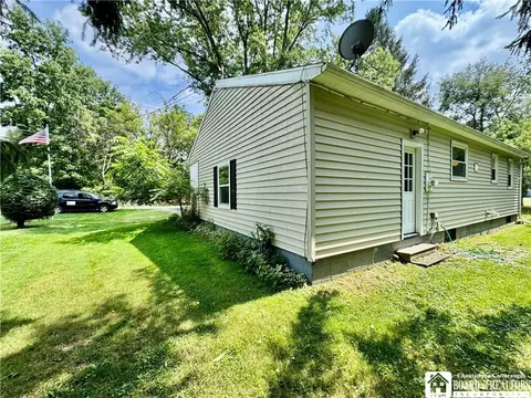 Exterior - 1725 Park St, Olean, NY 14760 photo 3 of 4