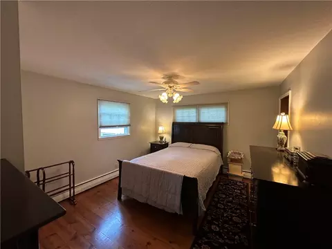 Bedroom - 3276 Walker Rd, Sennett, NY 13021 photo 3 of 5