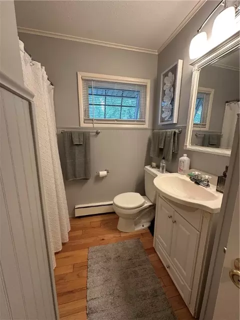 Bath - 3276 Walker Rd, Sennett, NY 13021 photo 2 of 4