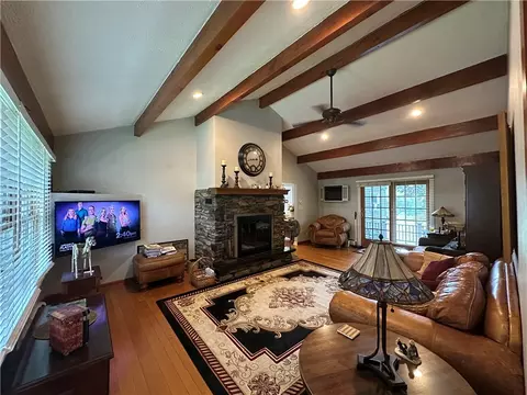 Living - 3276 Walker Rd, Sennett, NY 13021 photo 3 of 4