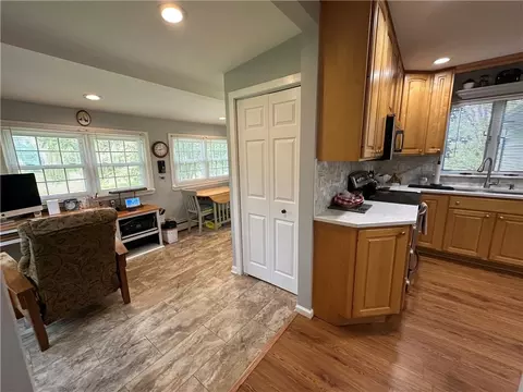 Kitchen - 3276 Walker Rd, Sennett, NY 13021 photo 4 of 4