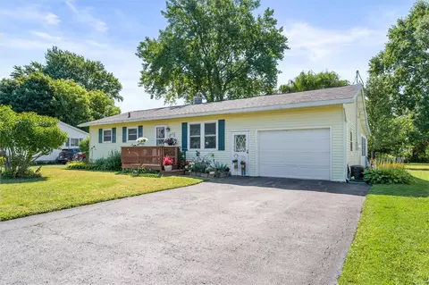 127 Canandaigua Ave, Canandaigua, NY 14424