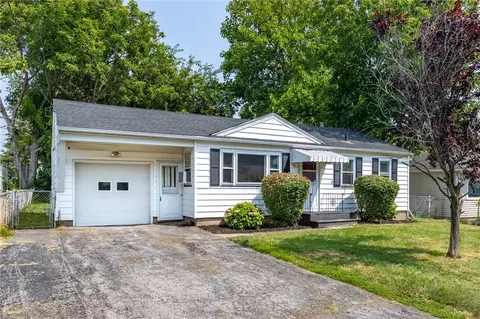 138 Clark Ave, Irondequoit, NY 14609