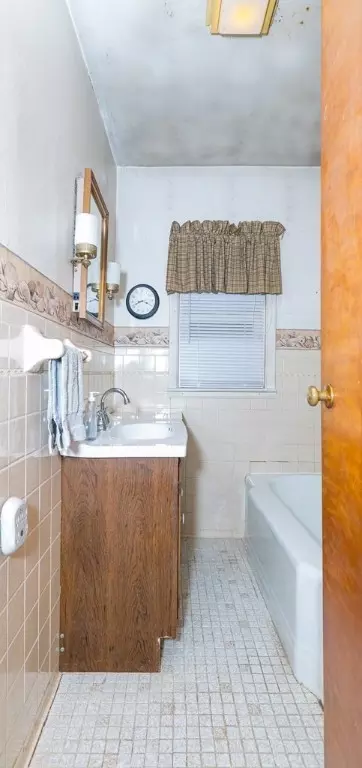 Bath - 268 Watauga Ave, Corning, NY 14830 photo 3 of 3