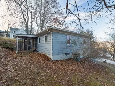 Exterior - 268 Watauga Ave, Corning, NY 14830 photo 3 of 5