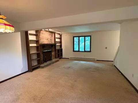 Living - 312 Mallard Dr, Irondequoit, NY 14622 photo 2 of 3