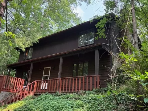 312 Mallard Dr, Irondequoit, NY 14622