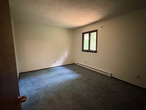 Bedroom - 312 Mallard Dr, Irondequoit, NY 14622 photo 1 of 3