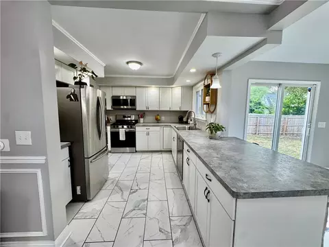 64 Garford Rd, Irondequoit, NY 14622 photo 7