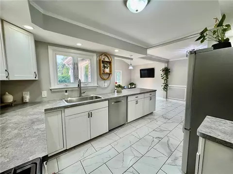 64 Garford Rd, Irondequoit, NY 14622 photo 8