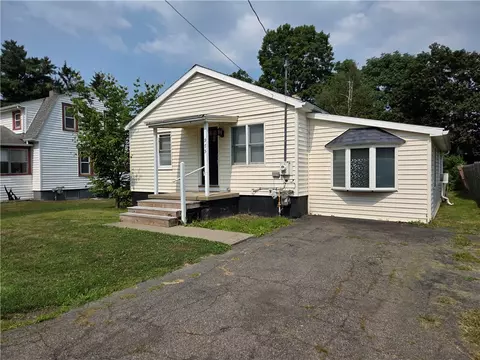 975 Sebring Ave, Southport, NY 14871