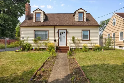 97 Belknap St, Rochester, NY 14606