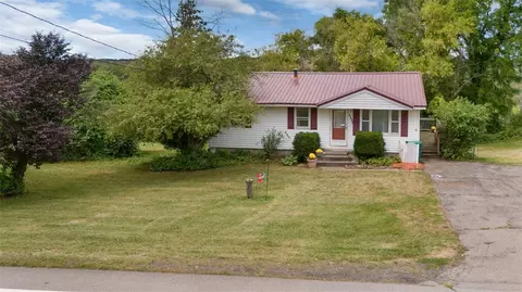 4335 Williamson Rd, Marion, NY 14505