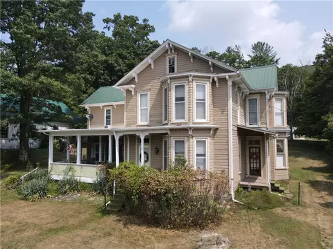 7227 3rd St, Gibson, PA 15832