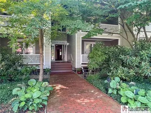 4 Morris Ave # -8, Chautauqua, NY 14722