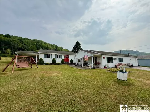 9687 Deer Creek Rd, Genesee, NY 14770