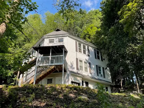 107 Elm St, Oneonta, NY 13820
