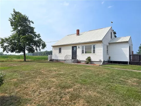 208 West Ave, Yates, NY 14098