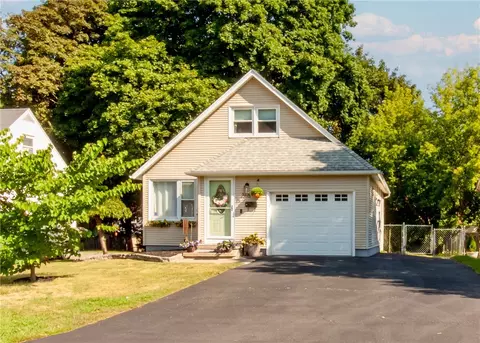 268 Lake Breeze Park, Irondequoit, NY 14622