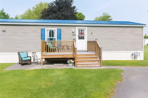 31 Narry Ln, Mount Morris, NY 14510
