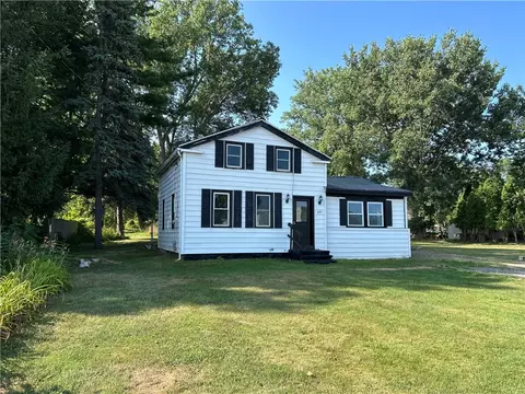 499 Holley St, Sweden, NY 14420