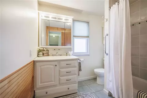 Bath - 81 Peart Ave, Irondequoit, NY 14622 photo 2 of 3