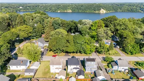 View/Area - 81 Peart Ave, Irondequoit, NY 14622 photo 1 of 4