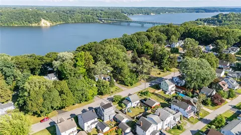 View/Area - 81 Peart Ave, Irondequoit, NY 14622 photo 3 of 4