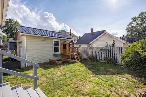Exterior - 81 Peart Ave, Irondequoit, NY 14622 photo 7 of 7