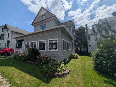 26 Jackson Ave, Bradford, PA 16701
