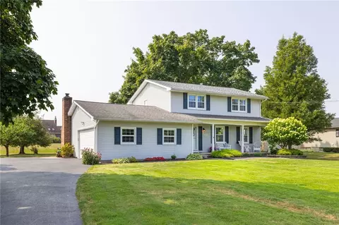 285 Dunbar Rd, Parma, NY 14468