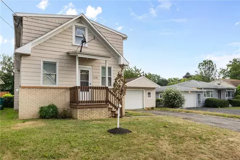 126 Bennett Ave, Irondequoit, NY 14609