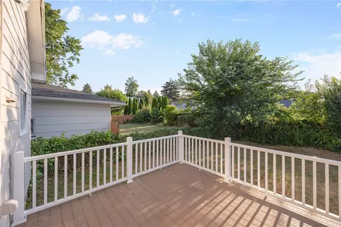 126 Bennett Ave, Irondequoit, NY 14609 photo 27