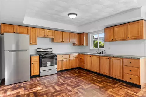 126 Bennett Ave, Irondequoit, NY 14609 photo 11