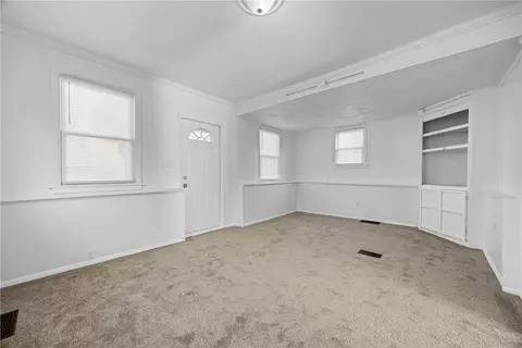 126 Bennett Ave, Irondequoit, NY 14609 photo 4