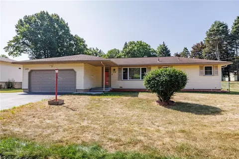 159 Foxhall Dr, Irondequoit, NY 14609