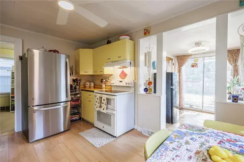 Kitchen - 180 Mallard Dr, Irondequoit, NY 14622 photo 4 of 4