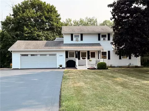 3280 Leroy Rd, Palmyra, NY 14522