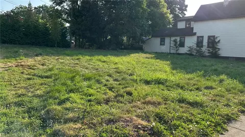 16 Gold St, Rochester, NY 14620