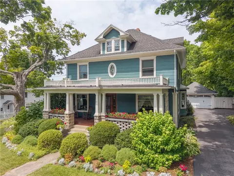 51 Main St, Livonia, NY 14487