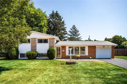37 Athena Dr, Greece, NY 14626