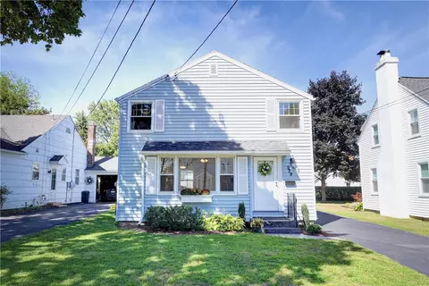 239 W Hickory St, East Rochester, NY 14445