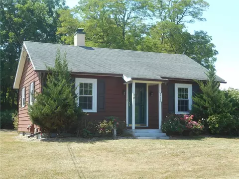 5753 W Lake Rd, Fleming, NY 13021