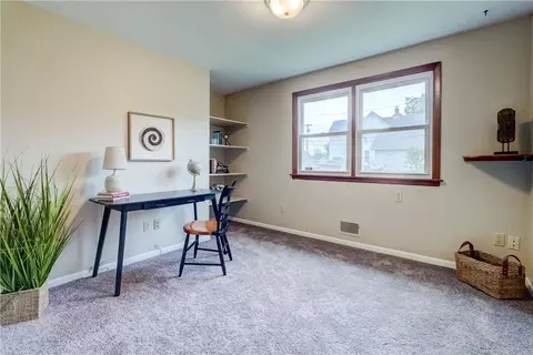 Bedroom - 41 Ridge Castle Dr, Irondequoit, NY 14622 photo 3 of 3